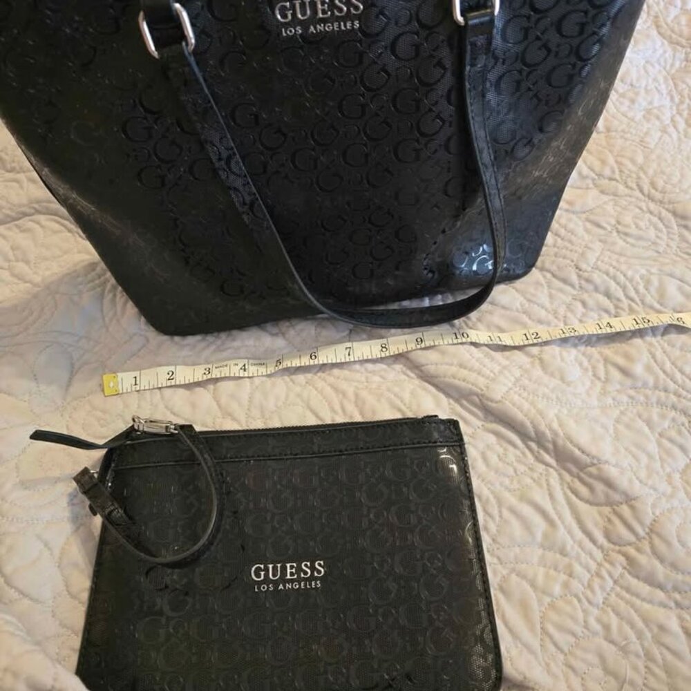 Guess Monogram Black Bag With Matching Wristlet - image 6